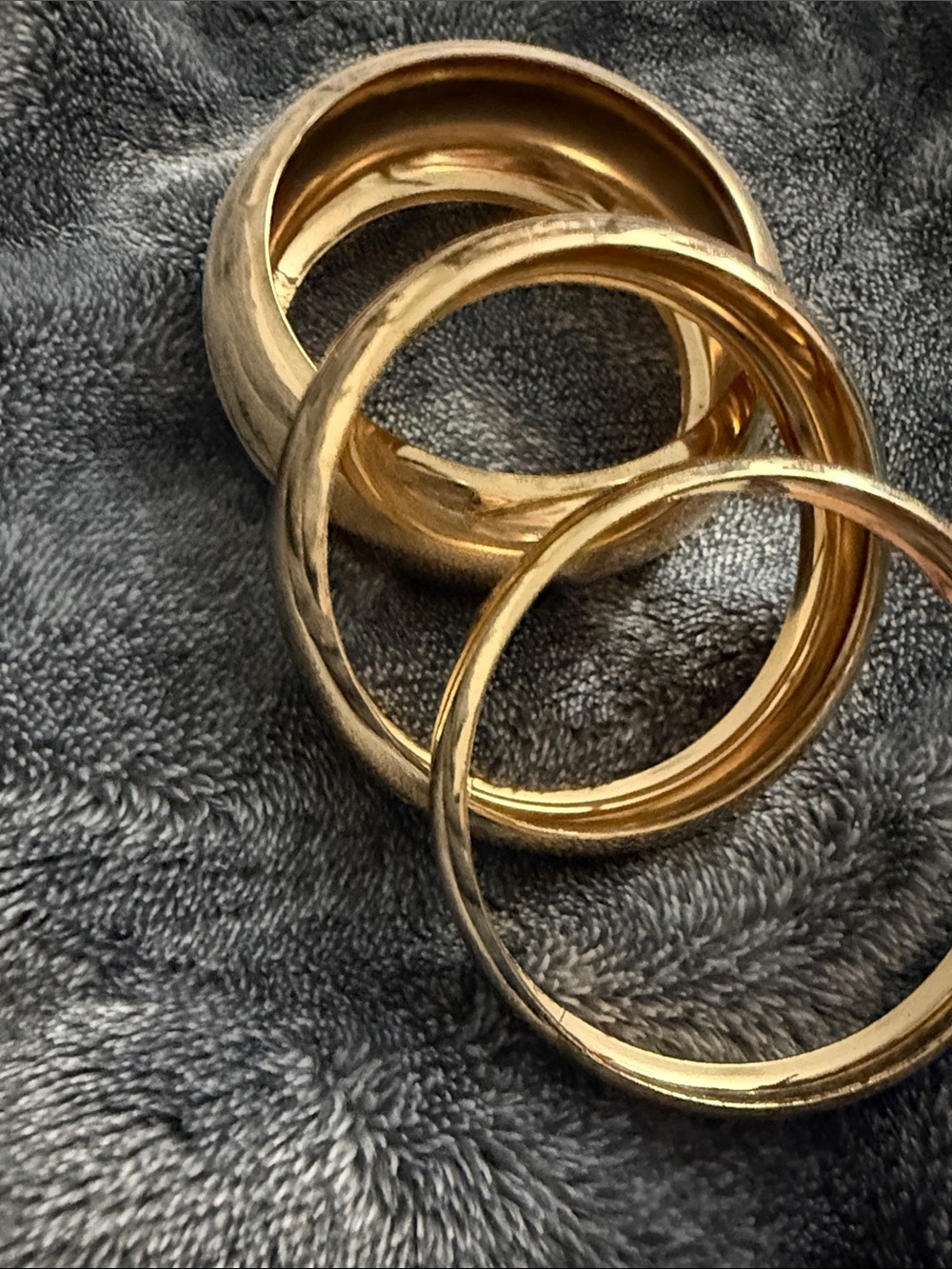 Classic Gold Stacking bracelet Set - Elegant Women’s Fashion